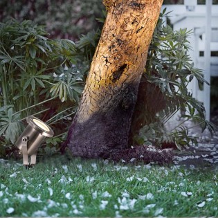 Foco con piqueta Taurus