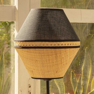 Lámpara de sobremesa...