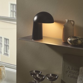 Lámpara de mesa recargable LED Faye 3-Step Dim (3.7W)
