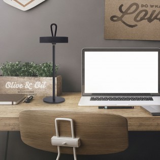 Lámpara de mesa recargable...