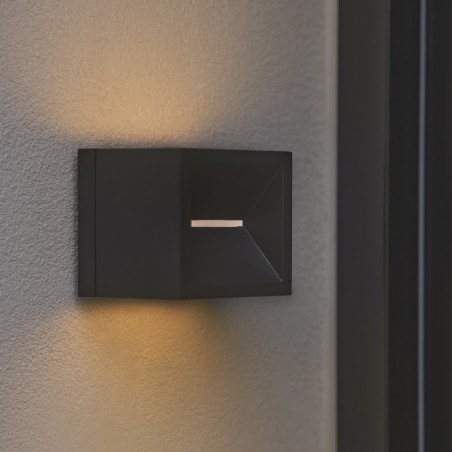 Aplique de pared de exterior LED Rivo (8W)