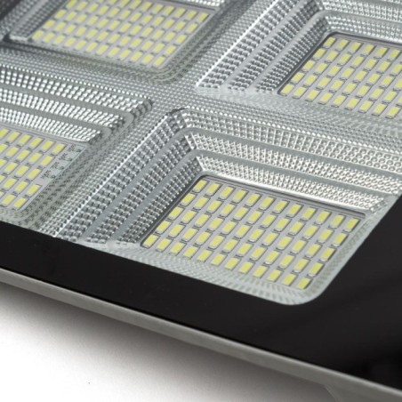 Farola LED 150W 7.500Lm 6000ºK IP65 Solar Sensor 40.000H