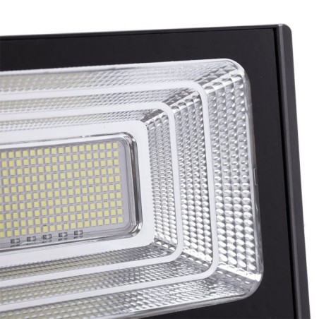 Proyector LED Solar 120W 6500K Panel: 6V/15W Batería: 3,2V/8000MaH Control Remoto