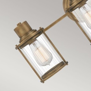 Aplique de pared para baños Riggs (3 luces)