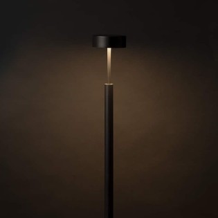 Lámpara de pie LED Peak 132 (15W)